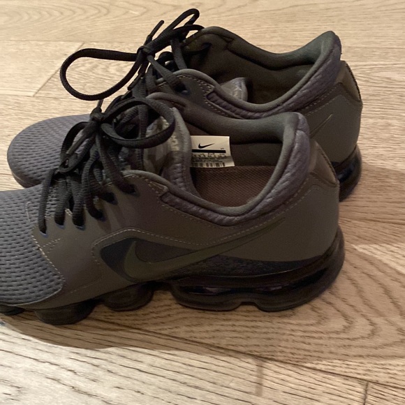 Nike Men’s Vapormax CS Midnight Fog in Excellent Condition with Reflective Coat - Picture 8 of 13